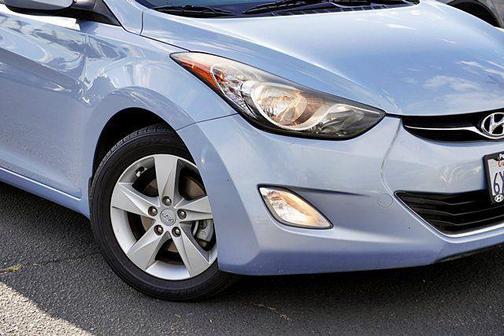 Blue Sky Metallic 2013 Hyundai ELANTRA GLS