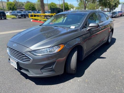 2020 Ford Fusion Hybrid SE