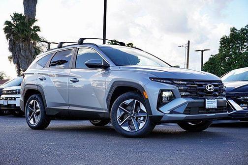 Shimmering Silver 2026 Hyundai TUCSON Hybrid SEL Convenience