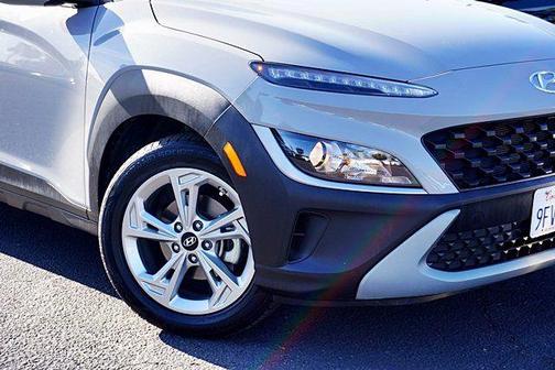 Cyber Silver 2023 Hyundai KONA SEL