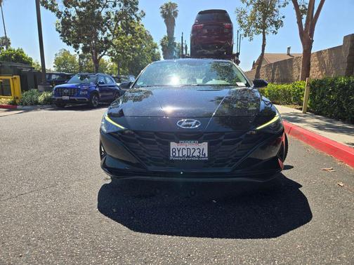 Phantom Black 2022 Hyundai ELANTRA SEL