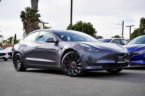 Midnight Silver Metallic 2023 Tesla Model 3 Performance