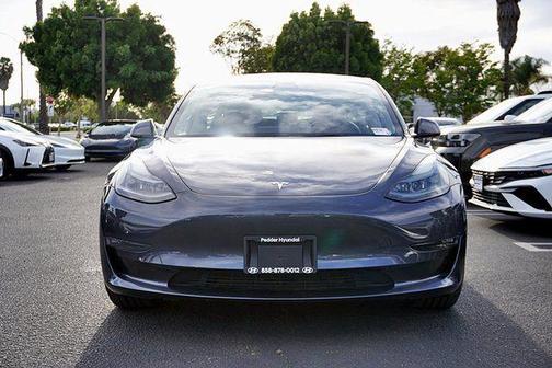 Midnight Silver Metallic 2023 Tesla Model 3 Performance