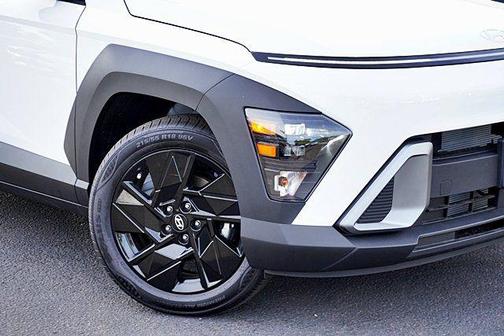 Atlas White 2026 Hyundai KONA SEL Sport