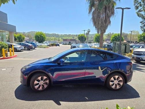 2024 Tesla Model Y Long Range Dual Motor All-Wheel Drive