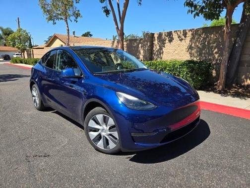 2024 Tesla Model Y Long Range Dual Motor All-Wheel Drive