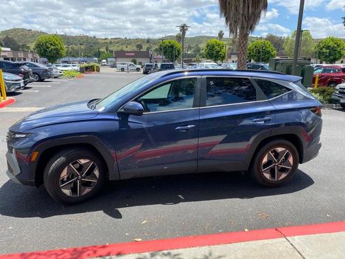 2025 Hyundai TUCSON SEL