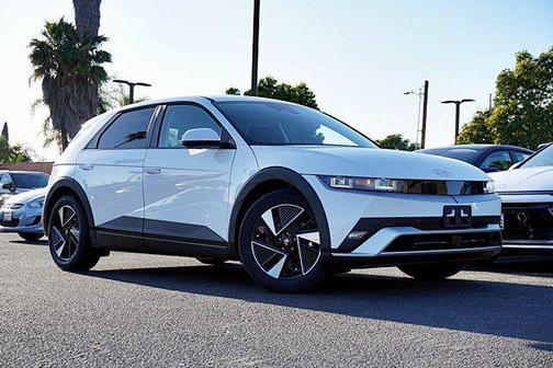 Atlas White 2026 Hyundai IONIQ 5 SE