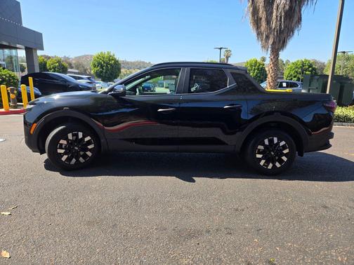 Phantom Black 2025 Hyundai SANTA CRUZ SEL