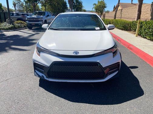 White 2022 Toyota Corolla SE