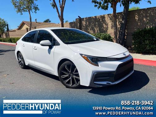 White 2022 Toyota Corolla SE