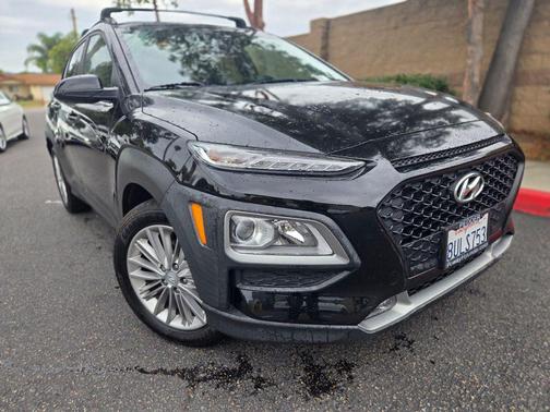 2021 Hyundai KONA SEL Plus