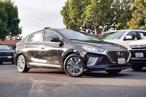 2022 Hyundai IONIQ Plug-In Hybrid Limited