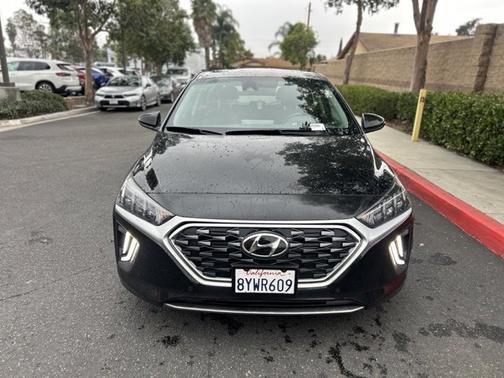 2022 Hyundai IONIQ Plug-In Hybrid Limited