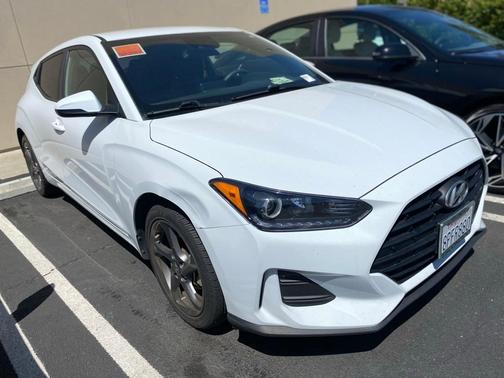 2020 Hyundai Veloster 2.0