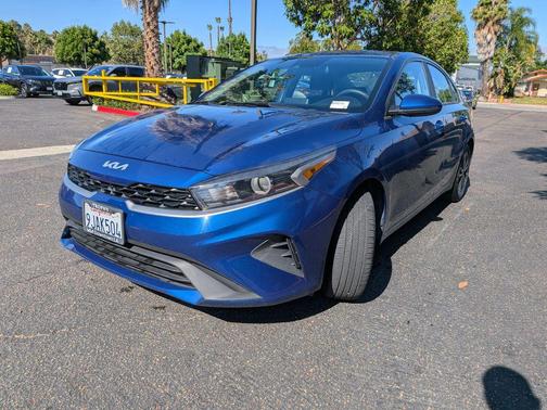 Deep Sea Blue 2023 Kia Forte LXS