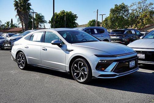 Aero Silver 2024 Hyundai SONATA SEL