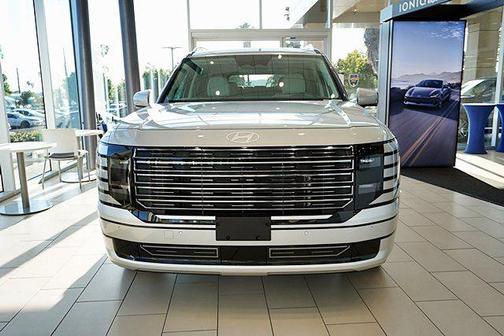 Typhoon Silver Metallic 2026 Hyundai PALISADE Calligraphy