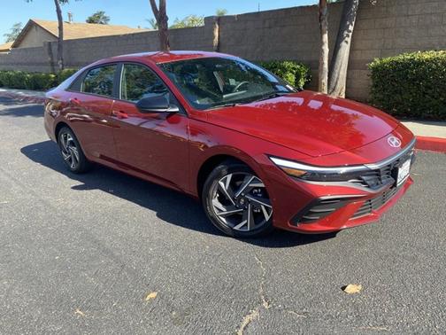 2025 Hyundai ELANTRA SEL Sport