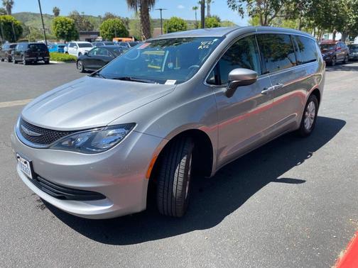 2017 Chrysler Pacifica Touring
