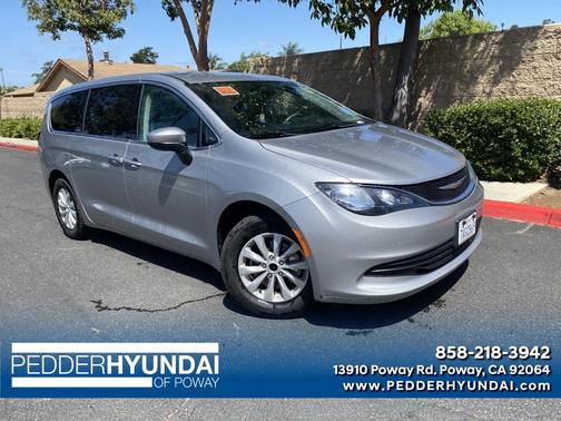 2017 Chrysler Pacifica Touring