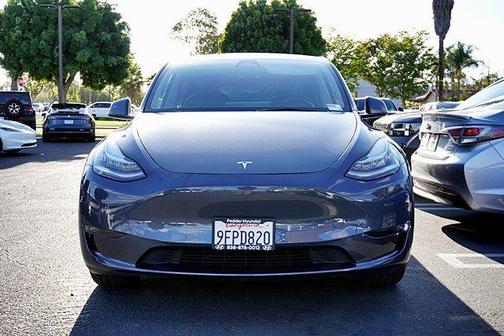 Midnight Silver Metallic 2023 Tesla Model Y Long Range Dual Motor All-Wheel Drive