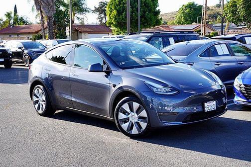 Midnight Silver Metallic 2023 Tesla Model Y Long Range Dual Motor All-Wheel Drive