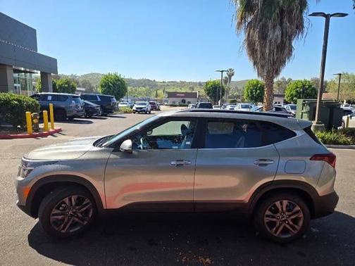 Steel Gray 2023 Kia Seltos S