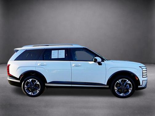 Creamy White Pearl 2026 Hyundai PALISADE Limited