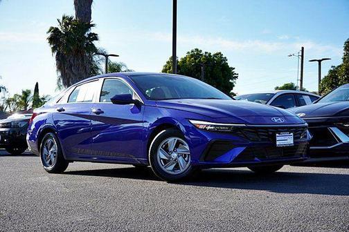 Intense Blue 2025 Hyundai ELANTRA SE
