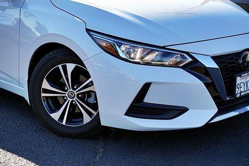 Aspen White Tricoat 2023 Nissan Sentra SV