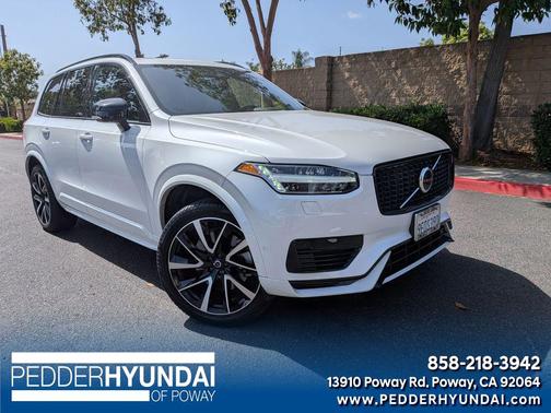 Crystal White Metallic 2023 Volvo XC90 Recharge Plug-In Hybrid T8 Plus Dark Theme 7-Seater