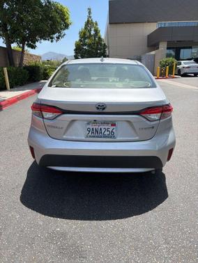 Classic Silver Metallic 2022 Toyota Corolla Hybrid LE