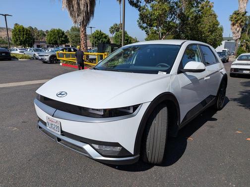 Atlas White 2024 Hyundai IONIQ 5 SEL