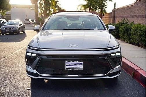 2025 Hyundai SONATA Hybrid Limited