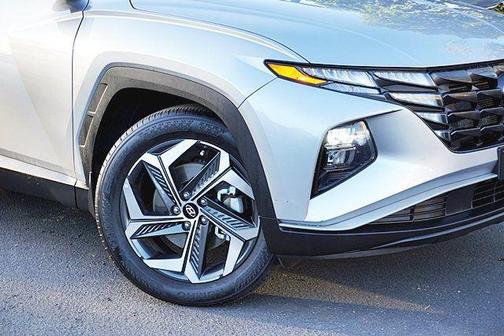 Shimmering Silver 2023 Hyundai TUCSON SEL