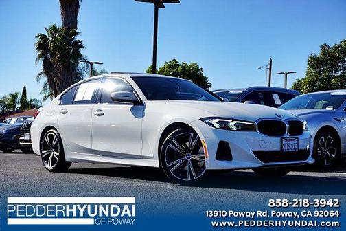 Alpine White 2023 BMW 330 330i