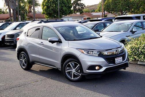 Lunar Silver Metallic 2022 Honda HR-V EX