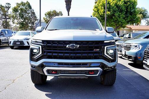 Sterling Gray Metallic 2025 Chevrolet Suburban 4WD Z71