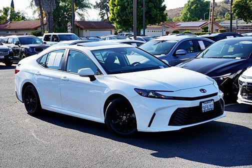 Ice Cap 2025 Toyota Camry LE