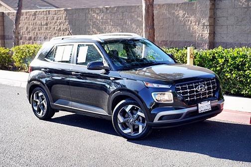 2023 Hyundai VENUE SEL