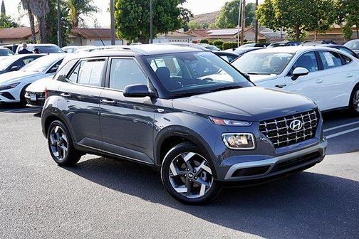 Ecotronic Gray 2025 Hyundai VENUE SEL
