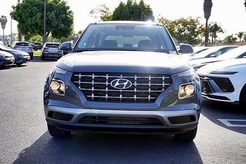 Ecotronic Gray 2025 Hyundai VENUE SEL