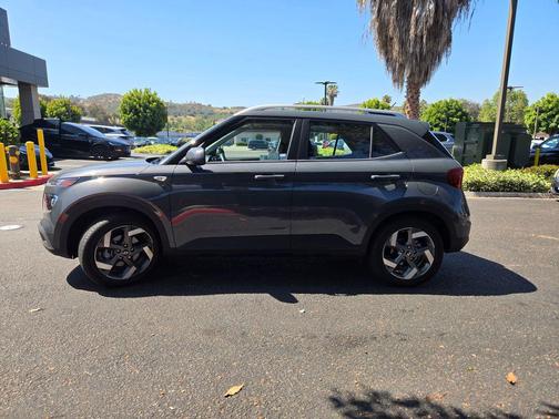 Ecotronic Gray 2025 Hyundai VENUE SEL