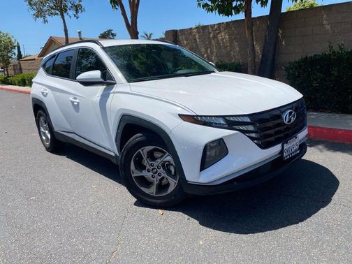 White Pearl 2024 Hyundai TUCSON SEL