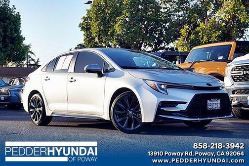 Classic Silver Metallic 2025 Toyota Corolla SE