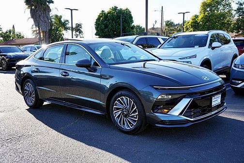 Portofino Gray 2026 Hyundai SONATA Hybrid SE