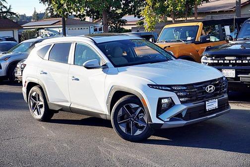 2026 Hyundai TUCSON SEL Premium