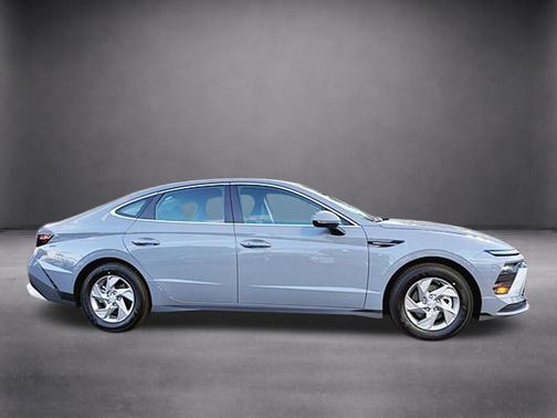 Transmission Blue 2026 Hyundai SONATA SE