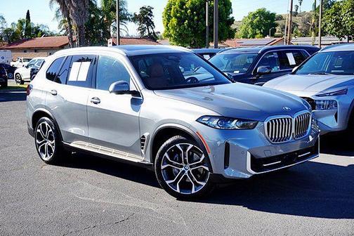 Skyscraper Grey Metallic 2026 BMW X5 sDrive40i